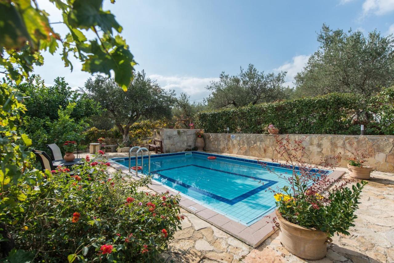 Villa Toula With Pool Nr Armeni Crete Makhairoí Buitenkant foto